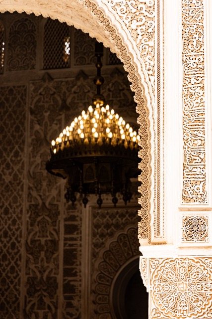 Chandelier arch