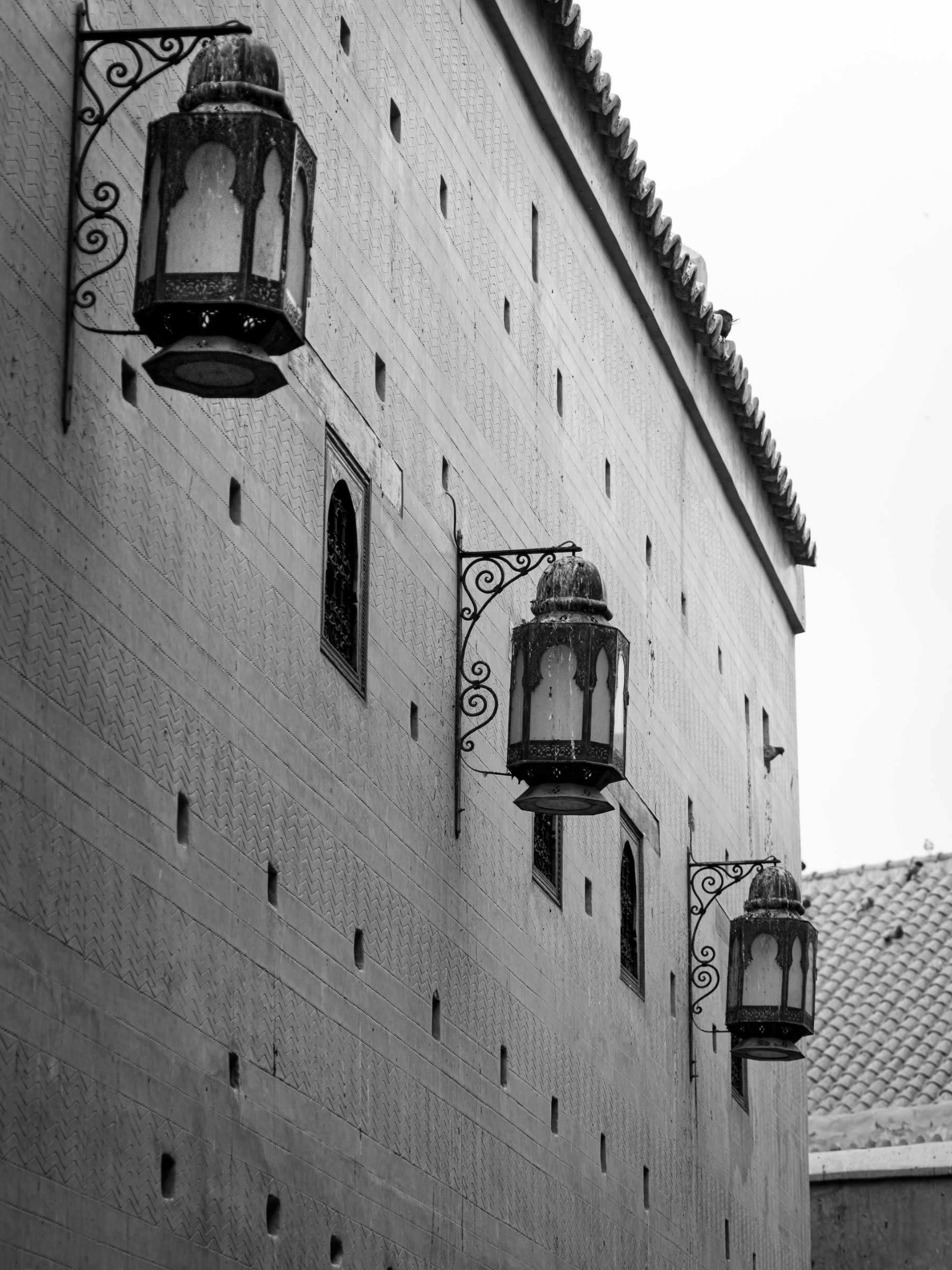 Wall lanterns